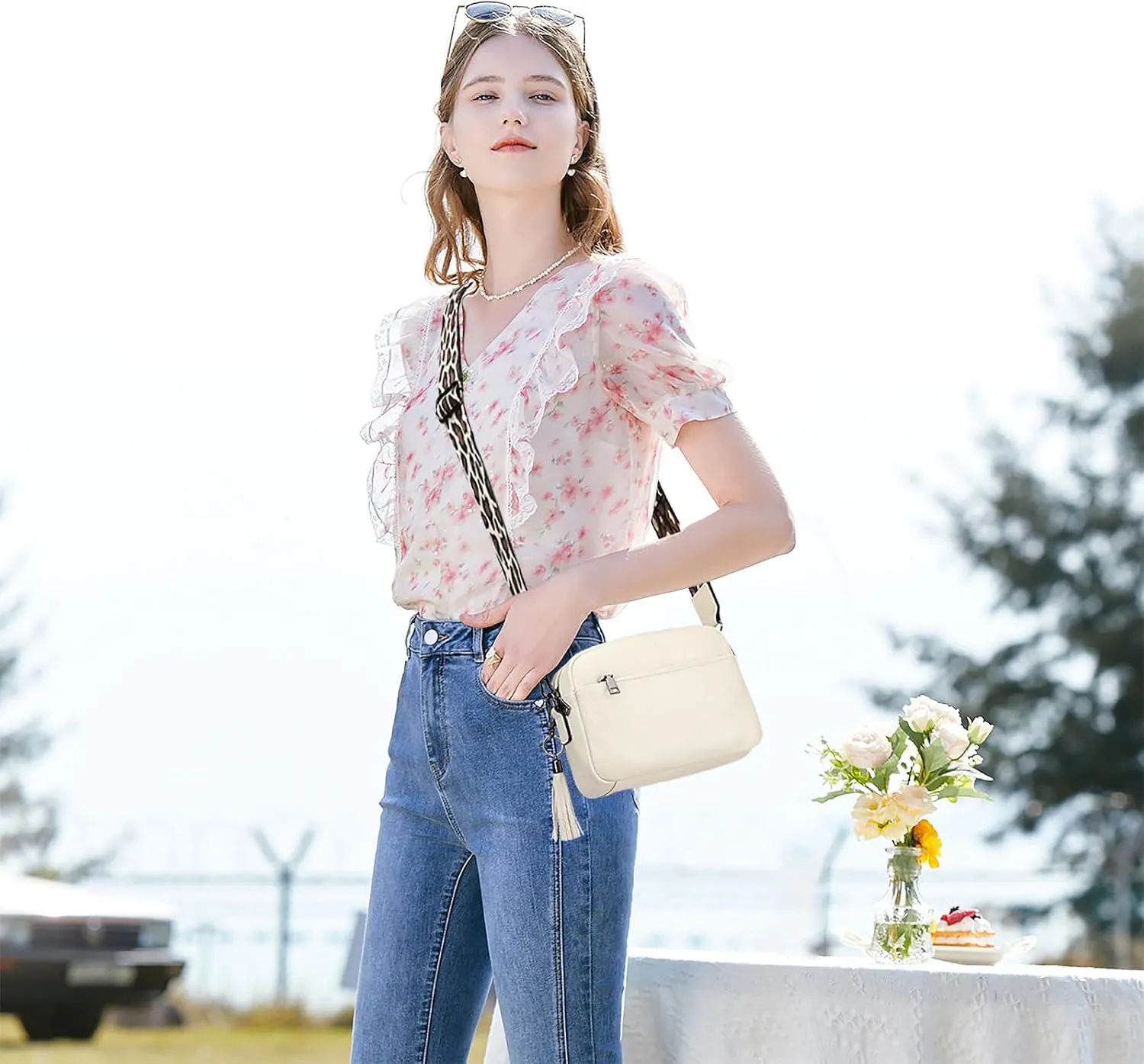 KL928 Small Crossbody Bag for Women, Soft FAUX Leather Cell Phone PurseAdjustable Strap Shoulder Handbags Wallet Purse