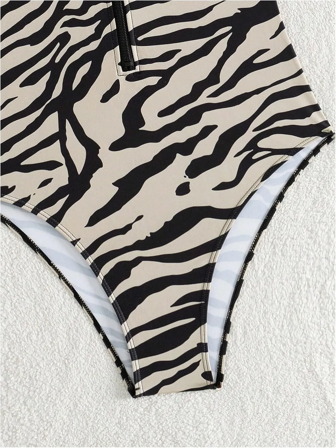 WDIRARA Women's One Piece Swimsuit Zebra Striped Bathing Suits Zip Front Sleeveless Swimwear