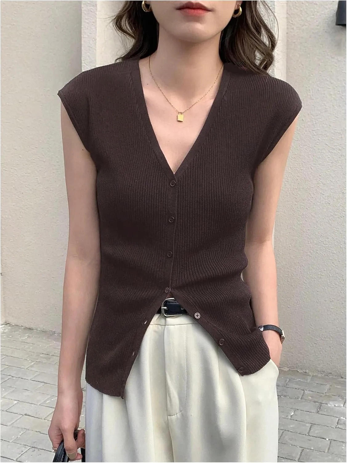 Women's Cardigan Sweater Vest Tops Cap Sleeve V Neck Button Down Tank Tops Knit Fall Outfits 2024
